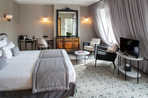 Гостиница Lenox Montparnasse  Париж
